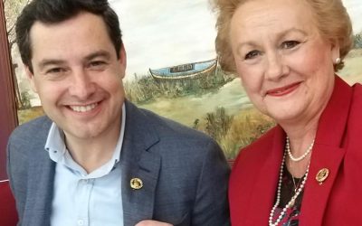 JUANMA MORENO VISITA FECACV EN SU VIAJE A VALENCIA