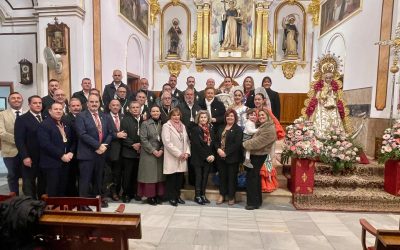 Misa Rociera con besamanos a la Virgen del Rocío y presentación de los niños